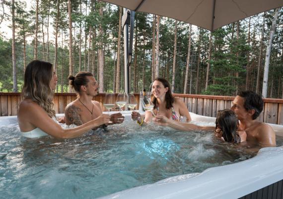 Private Hot Tub of the apartment